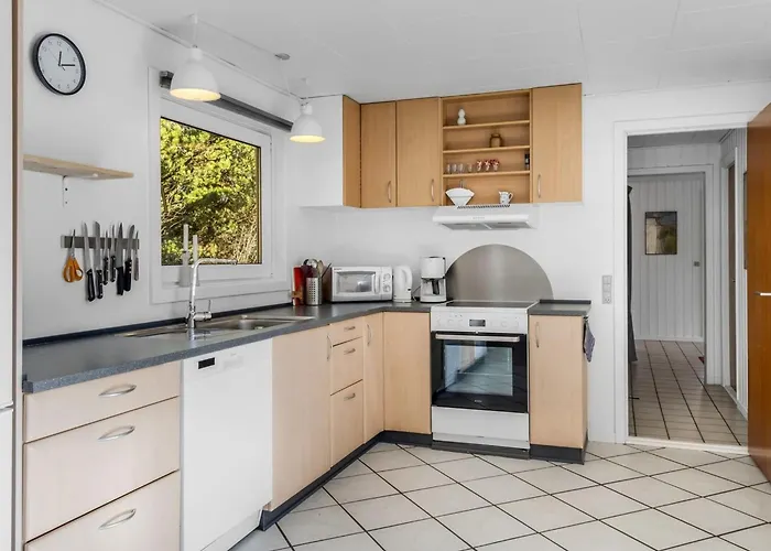 Arnold - 3-3km From The Sea By Interhome *